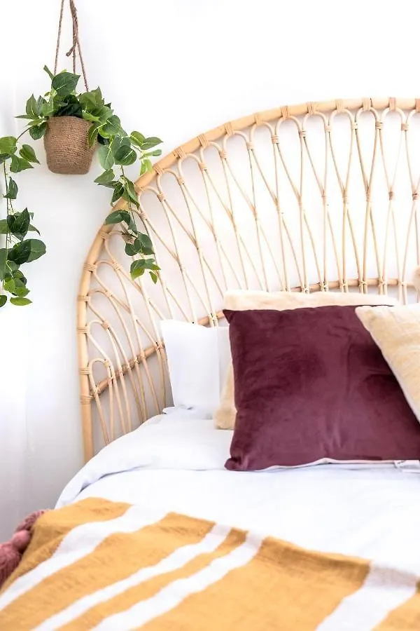 Mid-Century Modern Retro Beach House Caloundra Vakantiehuis