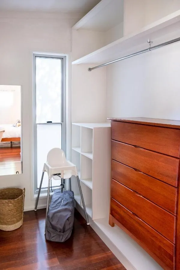 Vakantiehuis Mid-Century Modern Retro Beach House Caloundra